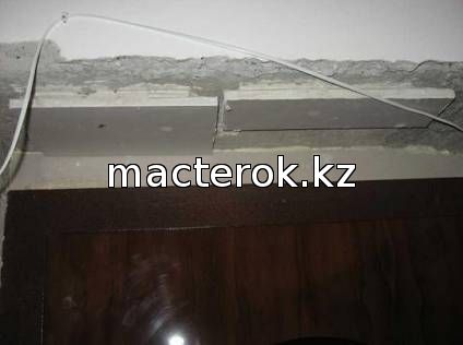 Качественно заделываем дверные откосы
